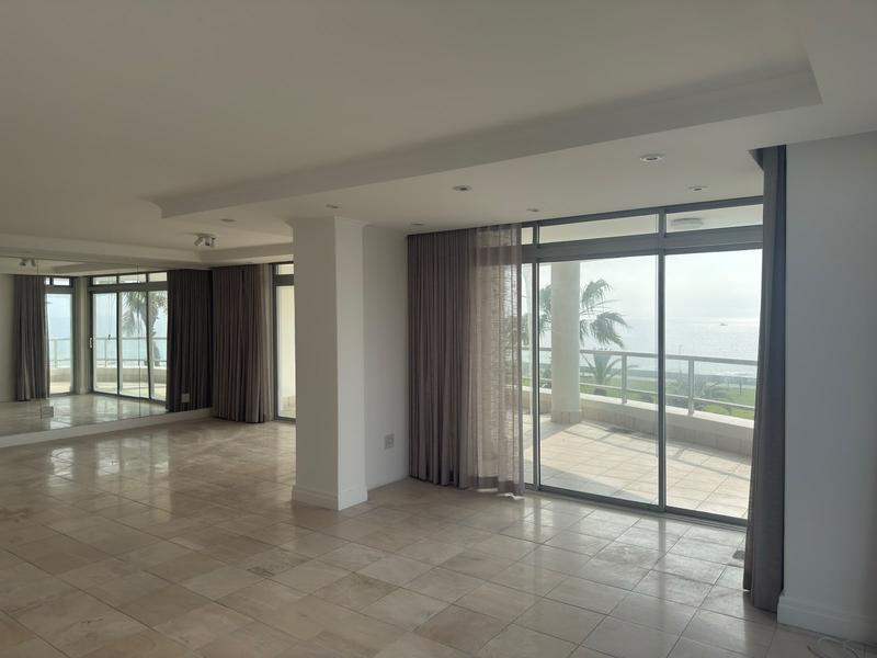 To Let 3 Bedroom Property for Rent in Sea Point Western Cape
